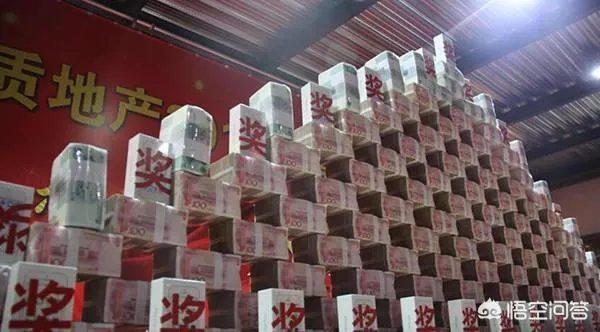 年终奖报告:超6成人年终奖不到1万元,行业差异大,对此你怎么看?