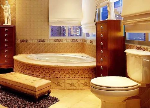 扇形浴缸尺寸一般是多少