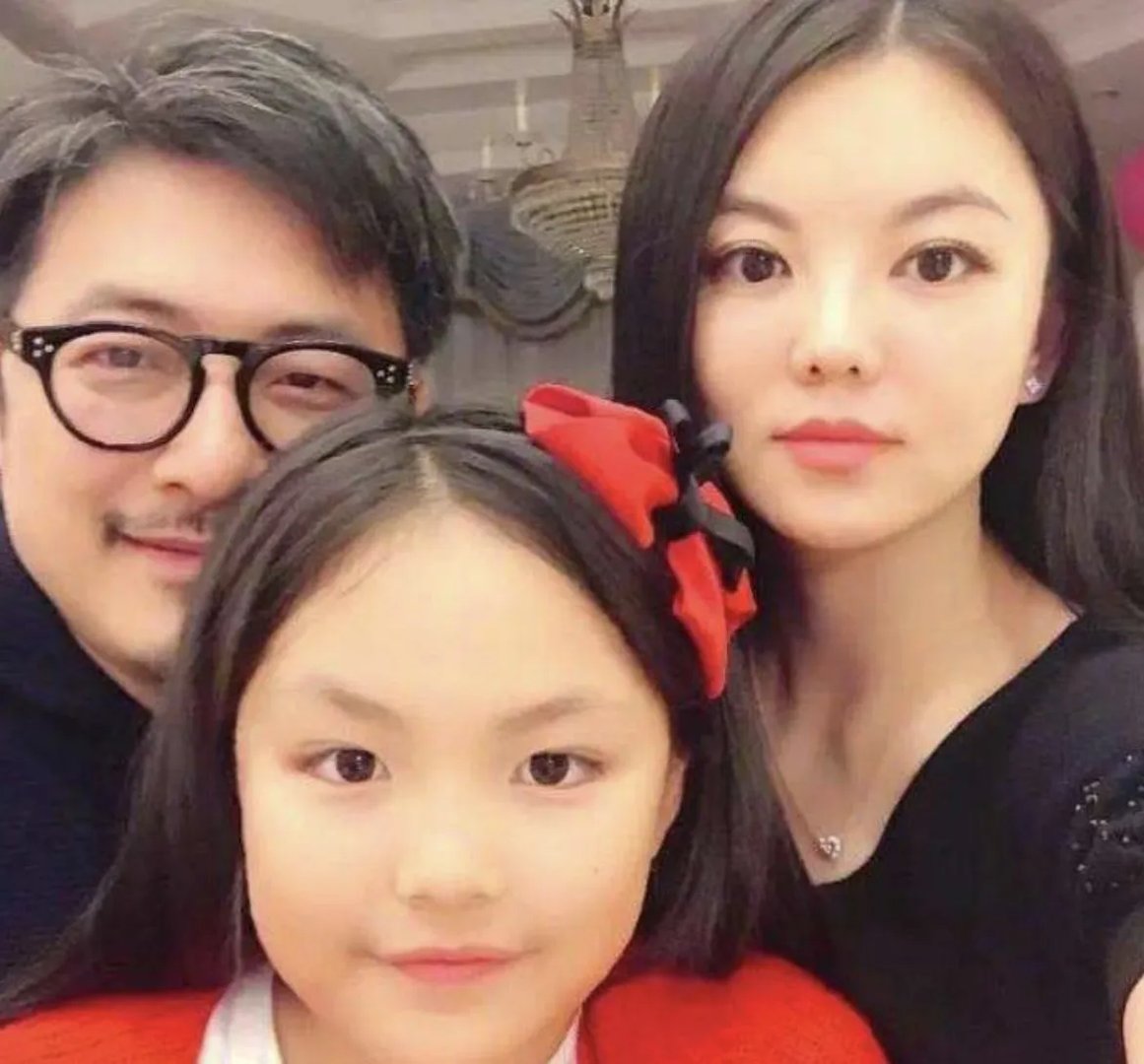 王岳伦表白李湘王诗龄,这样的男人让人感到有多恶心?