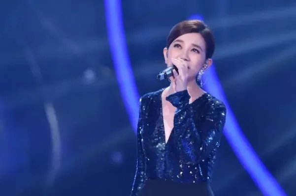 梁静茹十大最好听歌曲排行榜：《勇气》上榜，第六爱久见人心