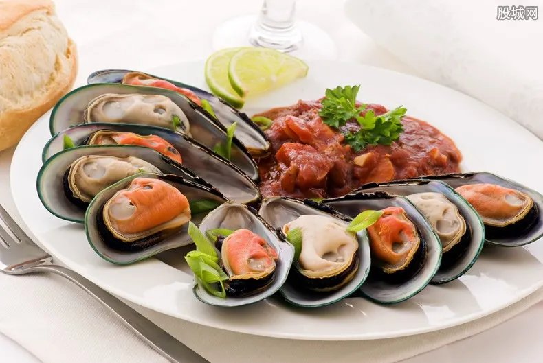 央视再评大胃王吃播 背后浪费食物令人讨厌!