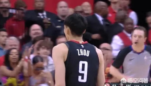 火箭大胜老鹰,周琦上场三分钟砍下+2,怎么评价?