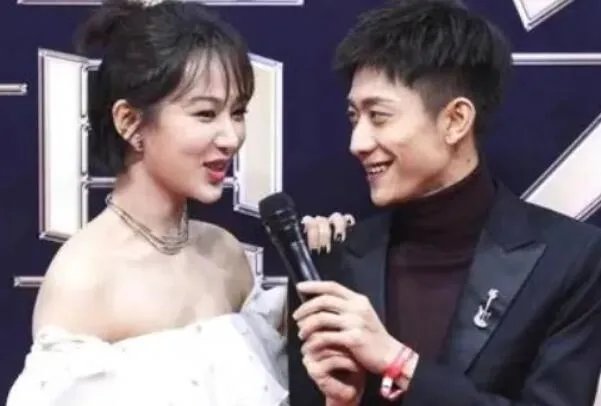 杨紫和老公结婚照片:张一山杨紫官宣结婚(都是谣言)