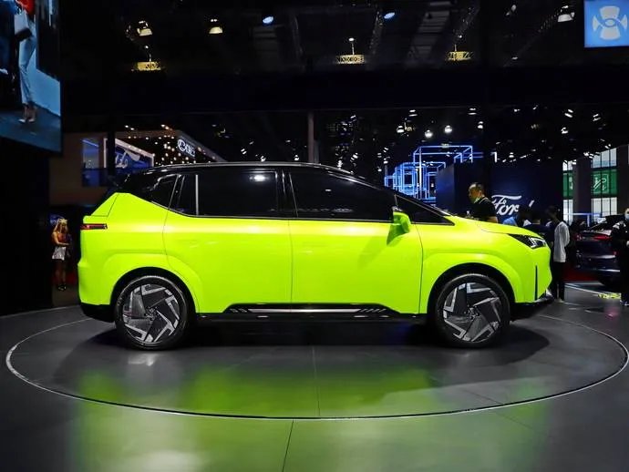 众泰大迈x7空间怎么样(众泰大迈x5动力怎么样)