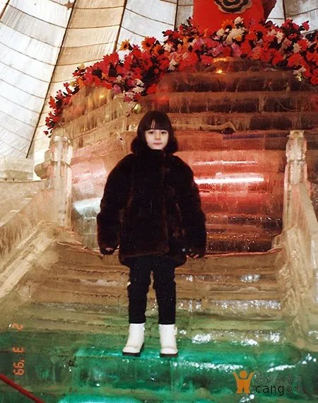 曝迪丽热巴童年照 粉丝惊呼从小美到大