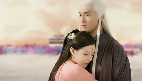 东华小心进入凤九身体 东华帝君和凤九小说圆房原著