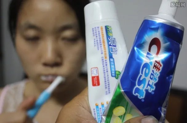 牙膏禁止宣称美白 已被列入化妆品监督管理