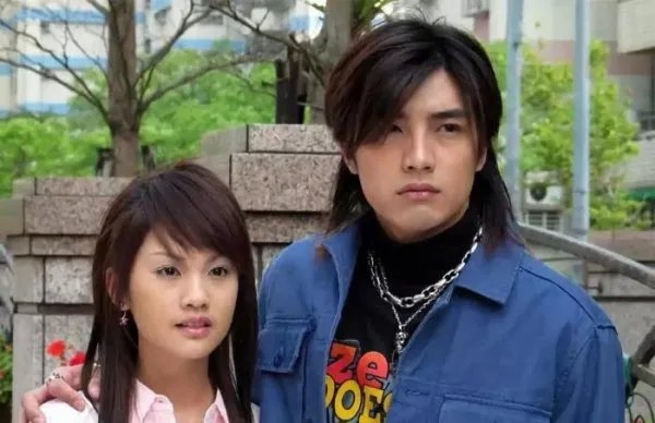 贺军翔老婆长什么样 二胎得女怎么回事