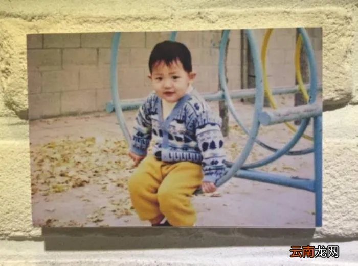 朴灿烈人生三个阶段 exo灿烈整容前照片