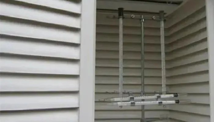 观测气象用的百叶箱为什么漆成白色  百叶箱漆成白色的原因