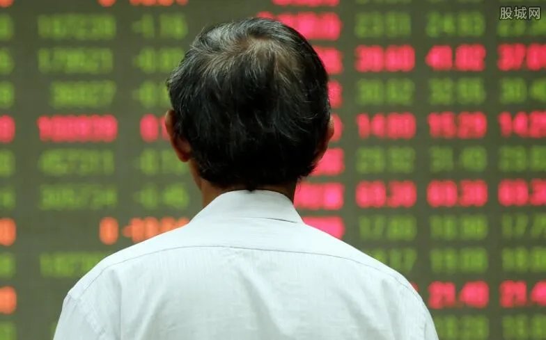 伊利股份逼近跌停 绩优白马股上涨的概率有多大？