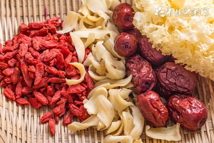 白木耳红枣的功效有什么