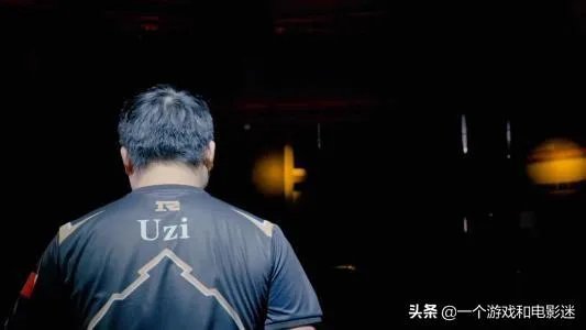 RNG两连败是阵容问题还是没有UZI不行?