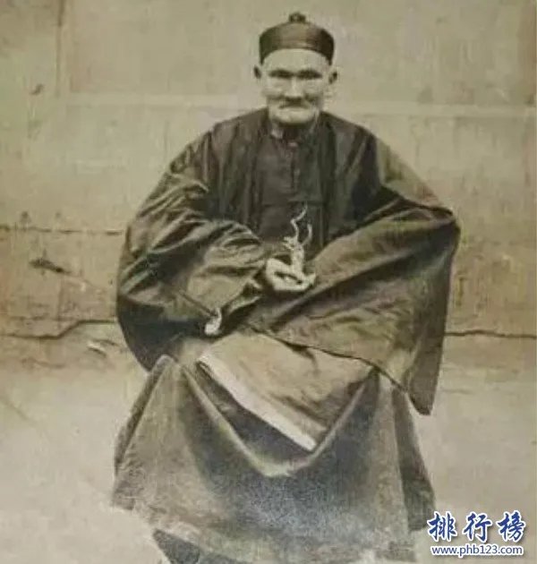 世界上最年长的人排行榜,“菜篮公”陈俊活了四个世纪（443岁）