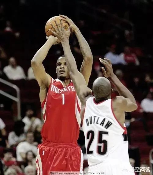 火箭豪取16连胜,谁是最大功臣?