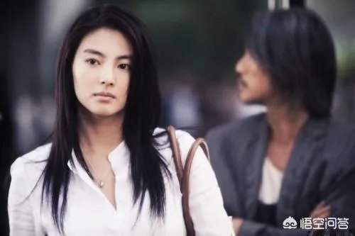 鄂博会成为下一个爆红的“星女郎”吗？