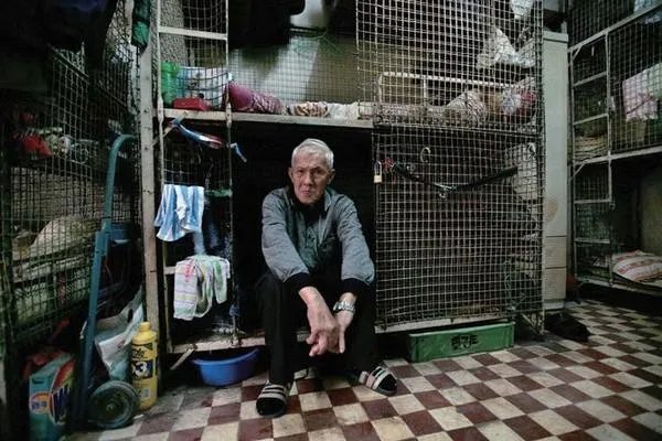 疫情下的美国社会贫富差距日趋严重,有哪些表现?