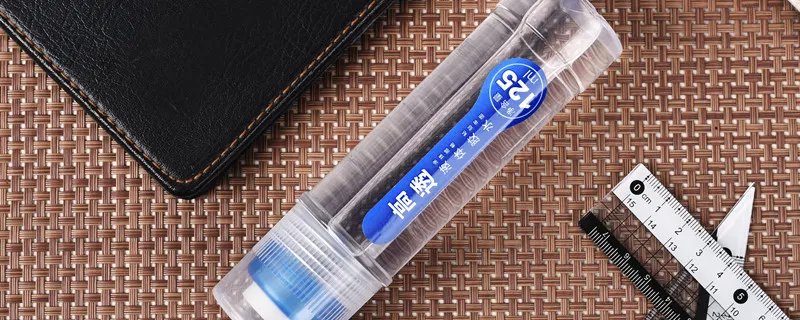 为什么胶水不会粘在胶水瓶子里面 为什么胶水在瓶子里不会粘起来