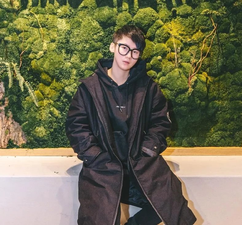 高娅媛女友是谁 他是不是les