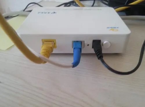 无线路由器和猫怎么连接