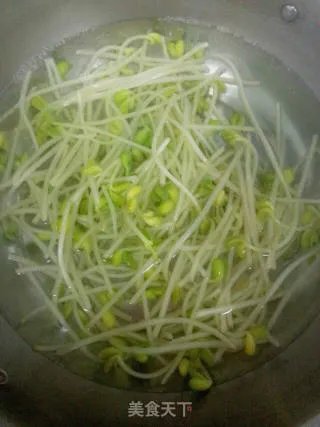 凉拌黄豆芽