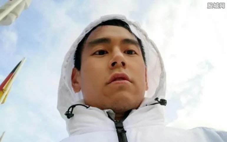 曝彭于晏得罪成龙 两人之间难道有恩怨？