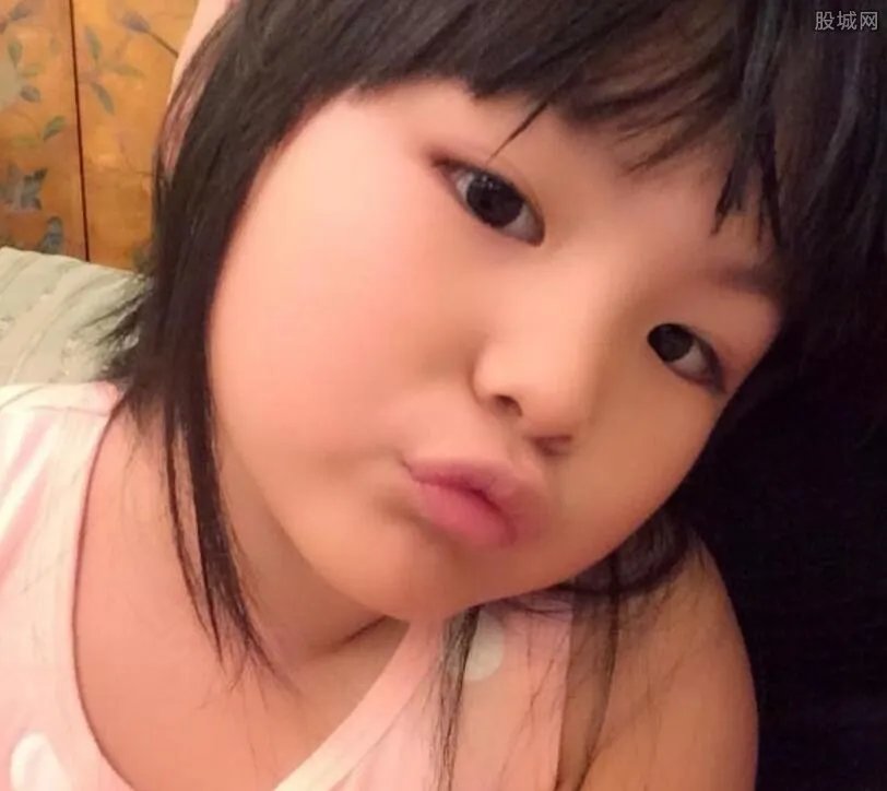 王诗龄被富养被黑原因 王诗龄长大照片