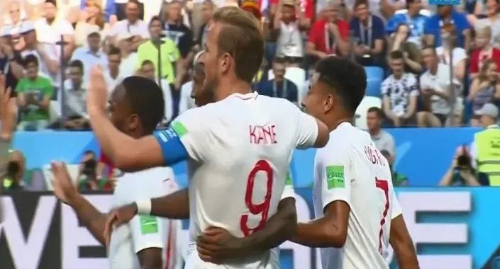 哥伦比亚3-0波兰具体赛况是怎样的？