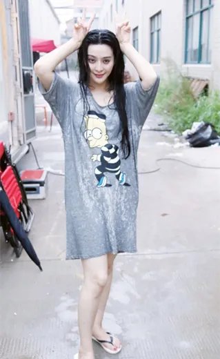 范冰冰曝光全身照片 极其性感香艳