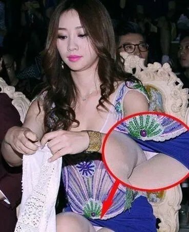 猛男激吻过柳岩? 不照雅照片全集曝光