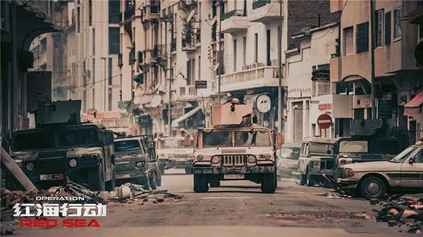 红海行动真实事件经过是什么 里面的军舰居