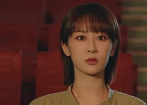 《女心理师》中，杨紫和井柏然在剧中的CP感如何？