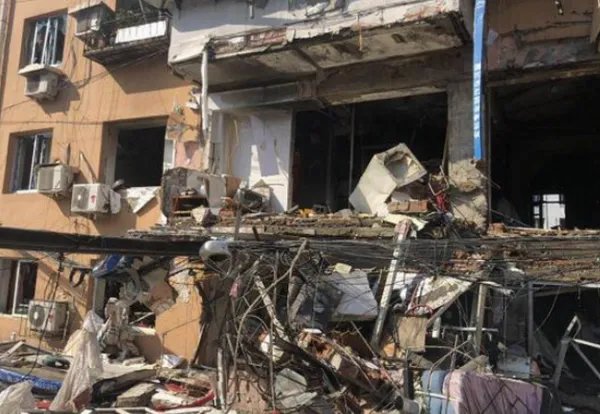 沈阳爆炸事故亲历者从公交车窗爬出，他在这场事故中究竟经历了什么？