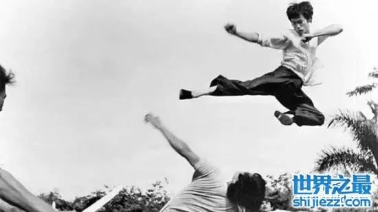 8岁的摔跤神童斯蒂夫·波林，已签约世界级格斗联赛 