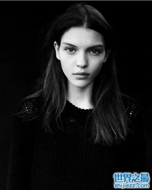 俄罗斯19岁最美少女凯特.B全裸出镜，大尺度 