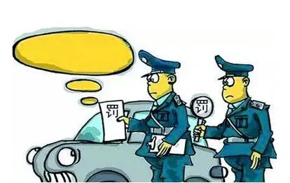 关于返乡途中拍361张车辆违章照片一事,主人公咋回应的?