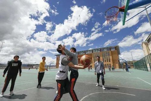 中考体育科目将逐步提高分值，是否说明了体育的重要性？