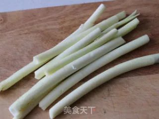 奶汤蒲菜