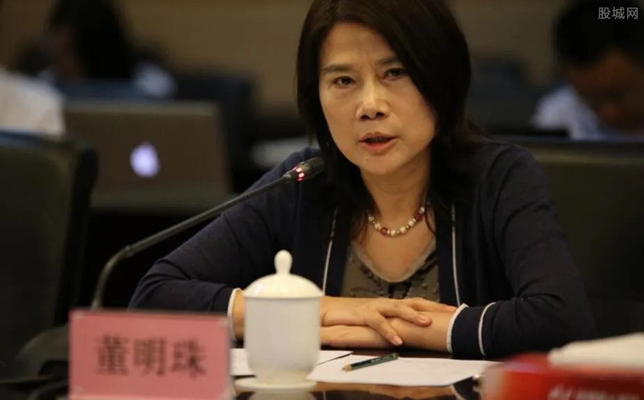 董明珠借钱不还 迫使魏银仓外出借高利贷？