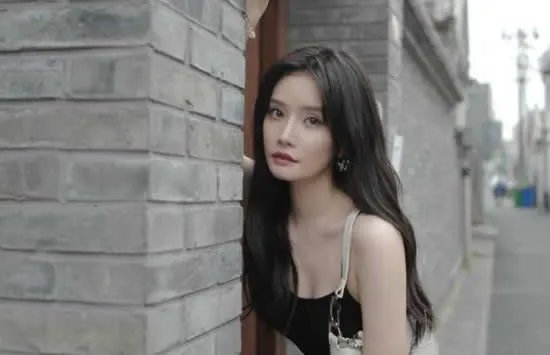 易易紫李汶翰怎么认识的 两人在一起多久了