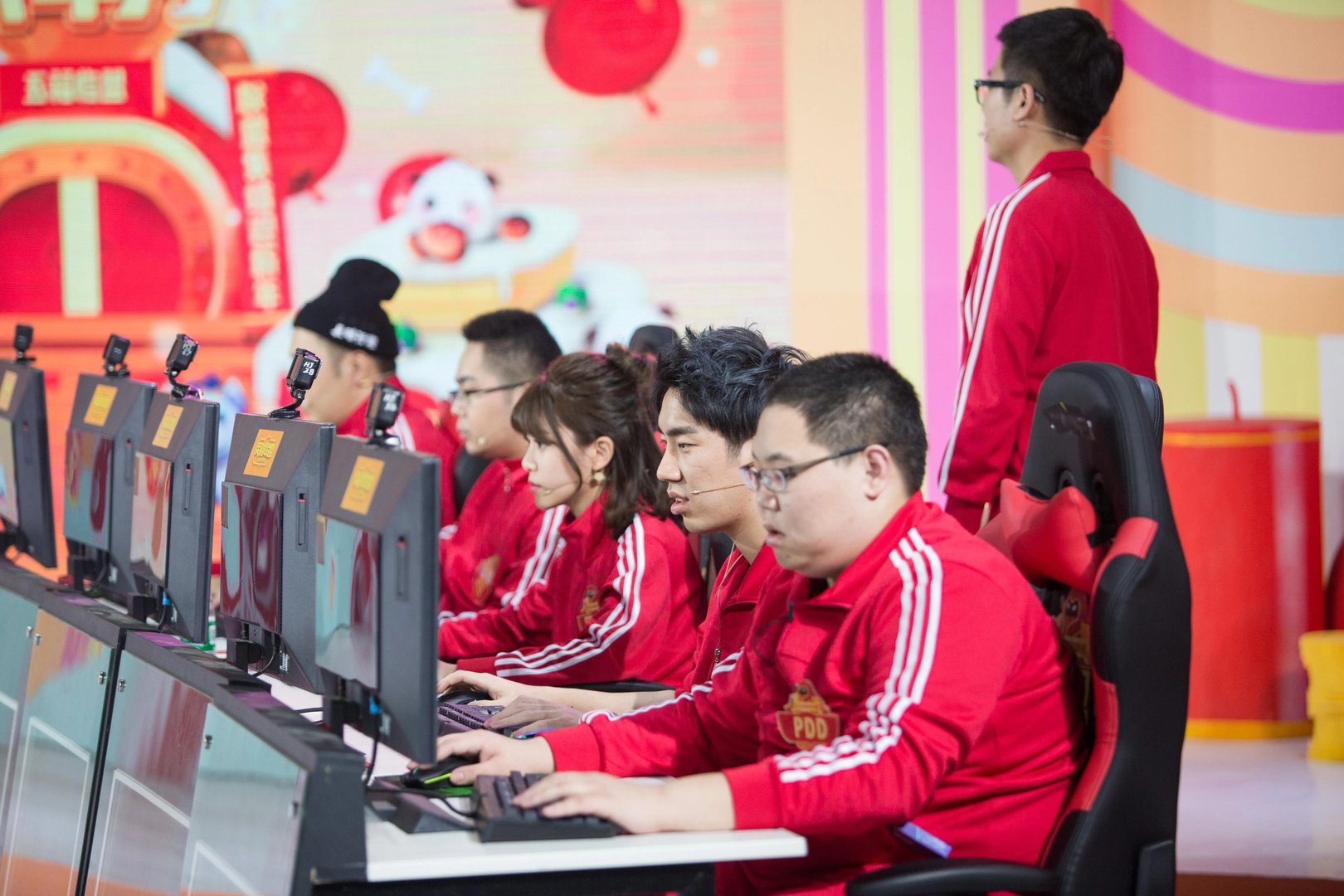 LOL英雄联盟2018拜年秀正式播出 各大直播均可观看
