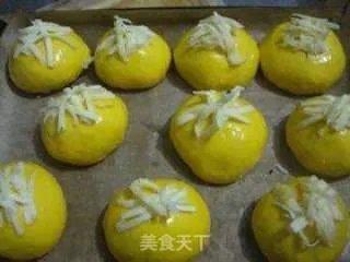 南瓜小子乳酪面包