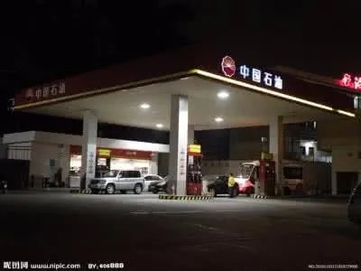 上半年油价年内最大降幅是第几次?