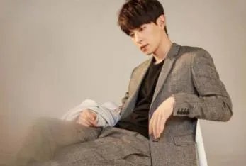 袁立个人资料简介 她演过的所有电视剧