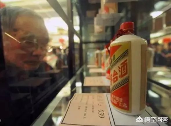 茅台市值突破1万亿元价值2个百度，白酒比中国最牛AI公司还值钱？