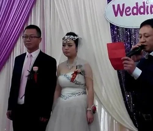 单位领导婚礼致辞  简单大气的致辞