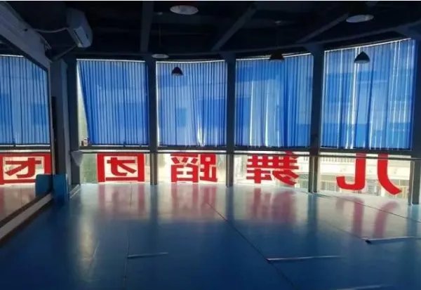 将鼠药当糖分同学是怎么回事？