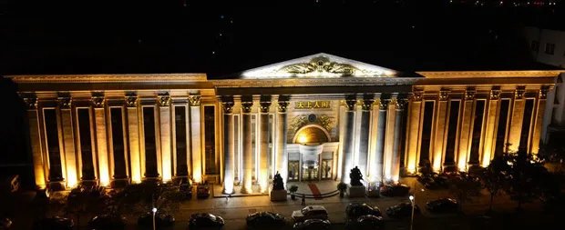 真是够气派!江苏常熟“天上人间”酷似人民大会堂