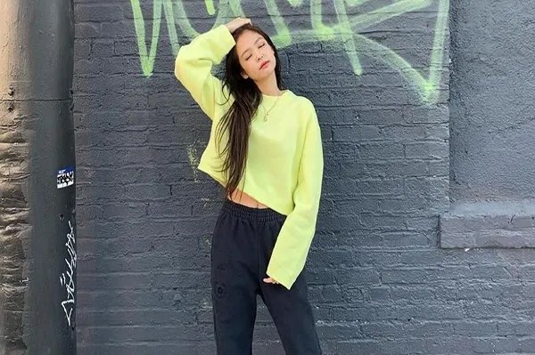 穿阔腿裤怎么搭配上衣?