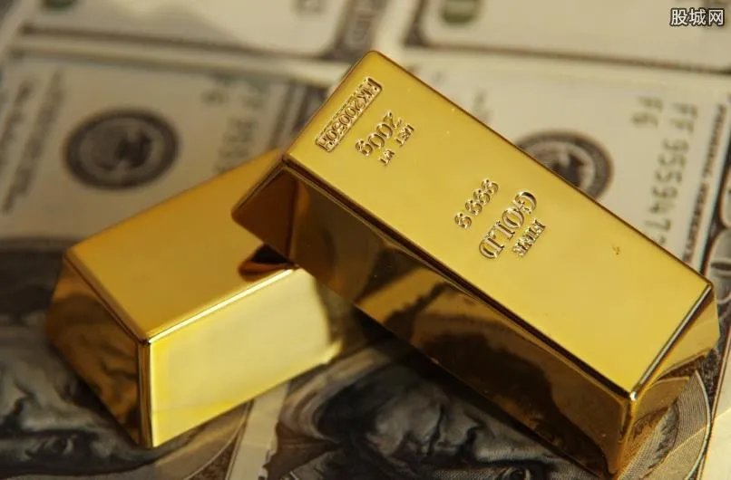 空姐夹6公斤黄金 利用职务之便谋取暴利被抓